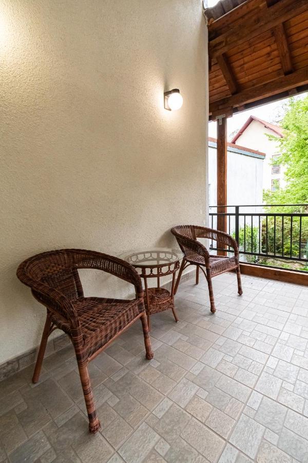 Residence 48 Beautiful Building Within Moments From The Old Town Of براشوف المظهر الخارجي الصورة