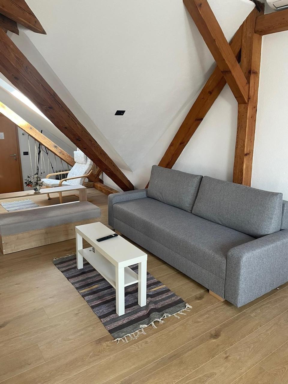 Residence 48 Beautiful Building Within Moments From The Old Town Of براشوف المظهر الخارجي الصورة